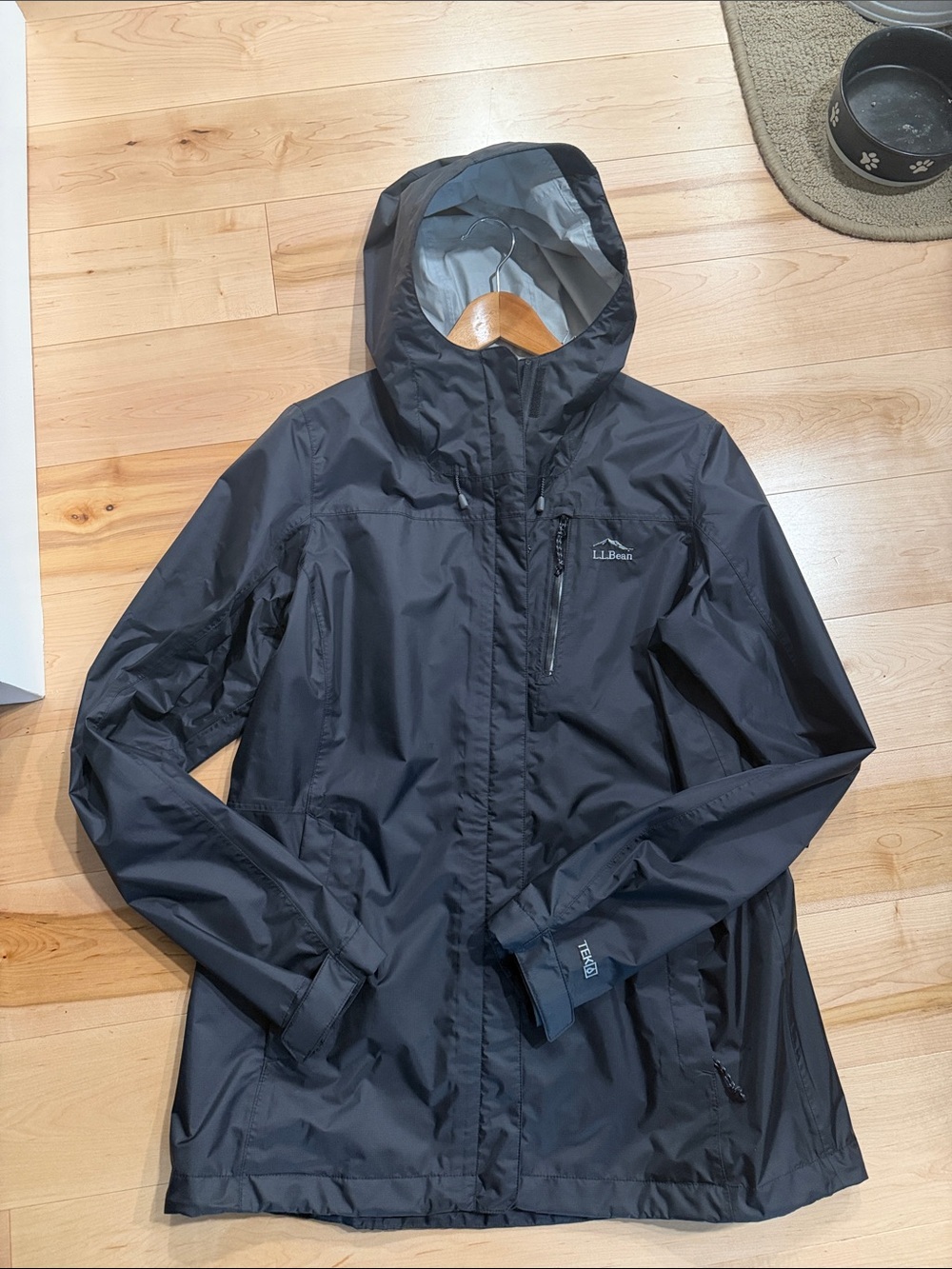 L.L. Bean Women's tall Black Hooded Waterproof Utility Jacket